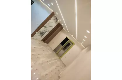 شقة - 2 غرف نوم - 1 حمام للبيع في البوابة الرابعة - مينا - حدائق الاهرام - الجيزة