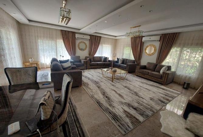 7932715 - Property Image 2