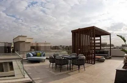 (بنتهاوس  (روف - 4 غرف نوم - 3 حمامات للبيع في سوديك ايست - الحي السادس - هليوبوليس الجديدة - القاهرة