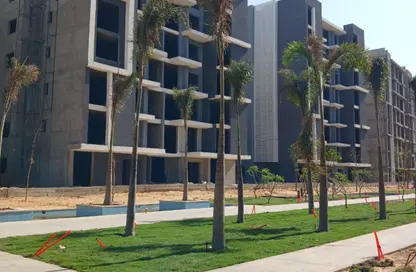 Apartment - 3 Bedrooms - 3 Bathrooms for sale in Sun Capital - Fayoum Desert road - 6 October City - Giza