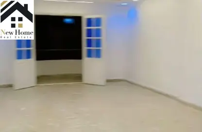 شقة - 3 غرف نوم - 1 حمام للبيع في الهضبة العليا - المقطم - القاهرة