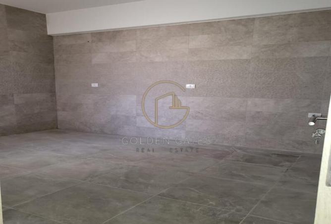 8223829 - Property Image 2