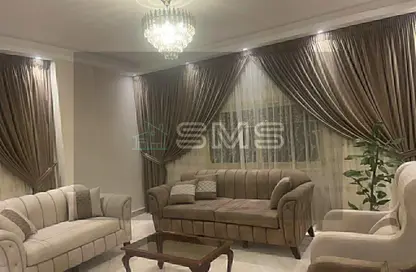 شقة - 3 غرف نوم - 2 حمامات للايجار في عمارات البنفسج - البنفسج - مدينة القاهرة الجديدة - القاهرة