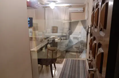 Apartment - 2 Bedrooms - 1 Bathroom for rent in Al Rehab - New Cairo City - Cairo