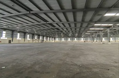 مصنع - استوديو - 5 حمامات للايجار في مدينة العاشر من رمضان - الشرقية