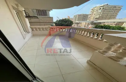 Apartment - 3 Bedrooms - 2 Bathrooms for sale in Zaker Hussein St. - Al Hadiqah Al Dawliyah - 7th District - Nasr City - Cairo