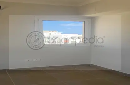 (بنتهاوس  (روف - 2 غرف نوم - 2 حمامات للبيع في جايا - راس الحكمة - الساحل الشمالي