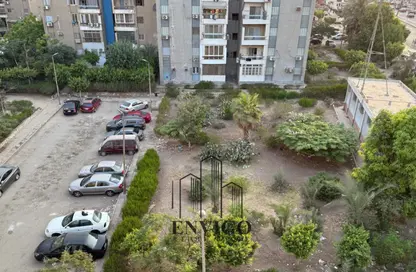 Apartment - 3 Bedrooms - 2 Bathrooms for sale in Zahraa Madinat Nasr - Nasr City - Cairo