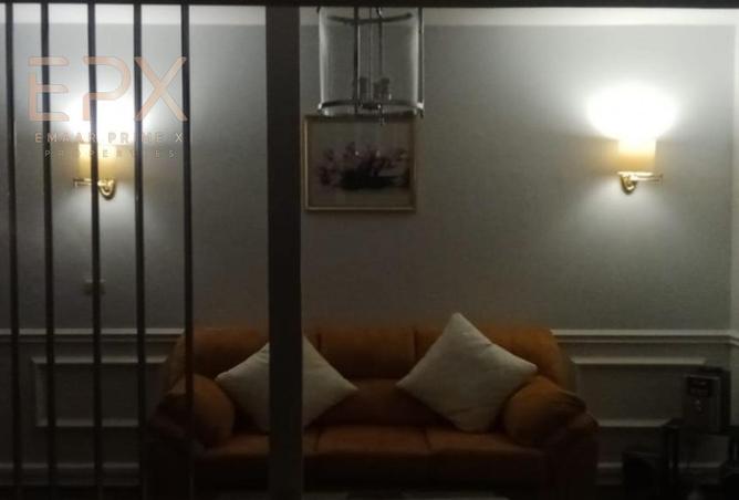 8325400 - Property Image 2