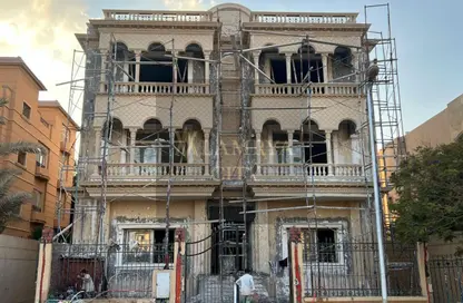 Apartment - 3 Bedrooms - 3 Bathrooms for sale in Doctor Yassin Abdel Ghaffar St. - Area C - Ganoob El Acadimia - New Cairo City - Cairo