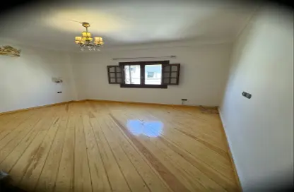 Apartment - 3 Bedrooms - 3 Bathrooms for sale in Doctor Yassin Abdel Ghaffar St. - Area C - Ganoob El Acadimia - New Cairo City - Cairo