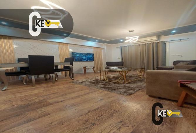 8319081 - Property Image 2