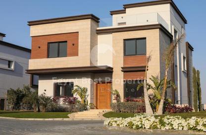 Villa - 6 Bedrooms - 6 Bathrooms for sale in Azzar - 5th Settlement Compounds - The 5th Settlement - New Cairo City - Cairo