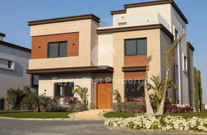 Villa - 6 Bedrooms - 6 Bathrooms for sale in Azzar - 5th Settlement Compounds - The 5th Settlement - New Cairo City - Cairo