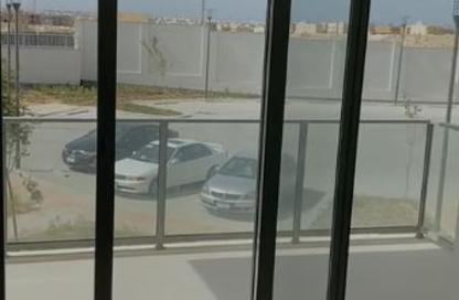 شاليه - غرفة نوم - 2 حمامات للبيع في مراسي - سيدي عبد الرحمن - الساحل الشمالي
