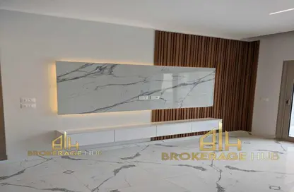 Apartment - 2 Bedrooms - 2 Bathrooms for rent in Galleria Moon Valley - South Investors Area - New Cairo City - Cairo