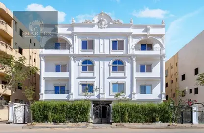 Apartment - 3 Bedrooms - 3 Bathrooms for sale in 1st Neighborhood - 4th Area - Shorouk City - Cairo