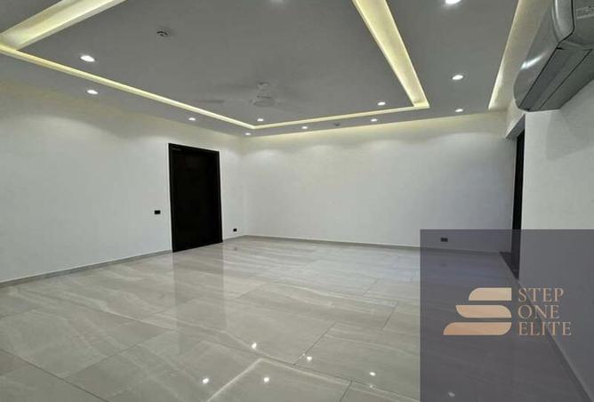 8214143 - Property Main Image