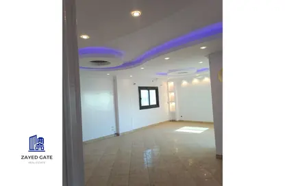 Apartment - 3 Bedrooms - 3 Bathrooms for rent in Al Khamayel city - Sheikh Zayed Compounds - Sheikh Zayed City - Giza