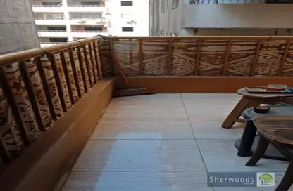 Apartment - 4 Bedrooms - 2 Bathrooms for sale in Hay El Zaytoun - Cairo