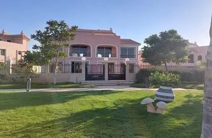Villa - 4 Bedrooms - 2 Bathrooms for sale in Cleopatra Palace - 5th District - Shorouk City - Cairo