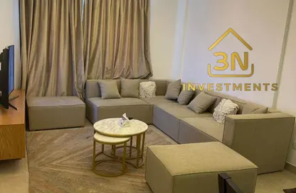 شقة - 2 غرف نوم - 2 حمامات للايجار في مون ريزيدنس - فيفث سكوير - التجمع الخامس - مدينة القاهرة الجديدة - القاهرة