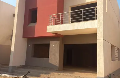 Townhouse - 3 Bedrooms - 3 Bathrooms for sale in Madinaty - Cairo