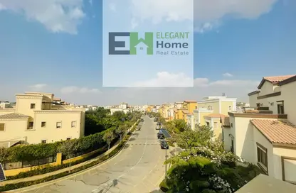 Villa - 3 Bedrooms - 3 Bathrooms for sale in Mivida - 5th Settlement Compounds - The 5th Settlement - New Cairo City - Cairo