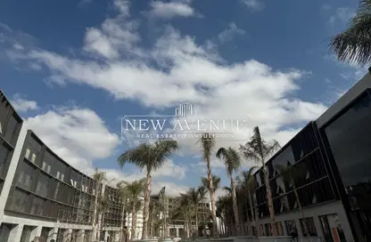 Office Space - Studio - 4 Bathrooms for rent in Lake View - 5th Settlement Compounds - The 5th Settlement - New Cairo City - Cairo