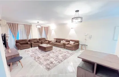 شقة - 3 غرف نوم - 2 حمامات للايجار في حى القرنفل - التجمع الخامس - مدينة القاهرة الجديدة - القاهرة