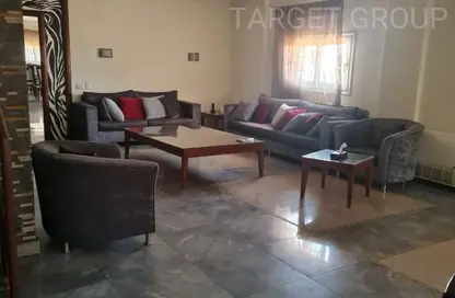 دوبلكس - 4 غرف نوم - 5 حمامات للايجار في شارع كمال الطويل ( المنتزه) - الزمالك - القاهرة