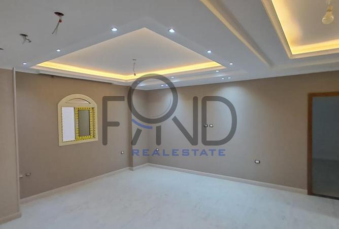 8092619 - Property Image 3