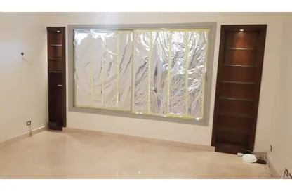 شقة - 1 حمام للبيع في فيلدج جيت - المستثمرين الجنوبية - مدينة القاهرة الجديدة - القاهرة