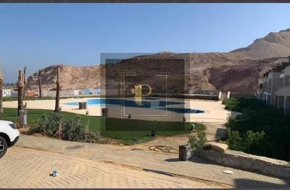 شاليه - 2 غرف نوم - 2 حمامات للبيع في ذا جروف - العين السخنة - السويس