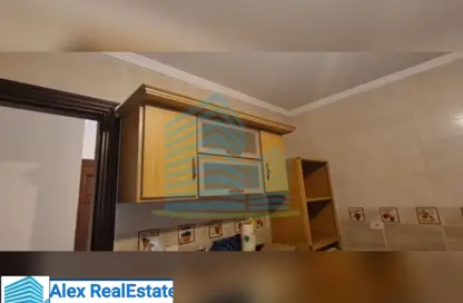 Apartment - 3 Bedrooms - 3 Bathrooms for rent in Mostafa Abou Heif St. - Saba Basha - Hay Sharq - Alexandria