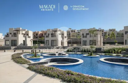 Chalet - 2 Bedrooms - 2 Bathrooms for sale in Makadi Orascom Resort - Makadi - Hurghada - Red Sea