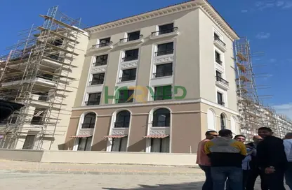 Apartment - 3 Bedrooms - 3 Bathrooms for sale in Village Views - Zed Towers - Sheikh Zayed Compounds - Sheikh Zayed City - Giza
