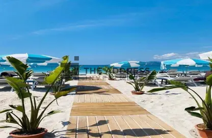 Chalet - 3 Bedrooms - 2 Bathrooms for sale in Seashore - Ras Al Hekma - North Coast