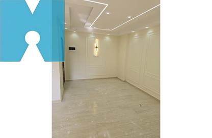 Apartment - 3 Bedrooms - 2 Bathrooms for sale in Al Mesaha St. - Dokki - Giza