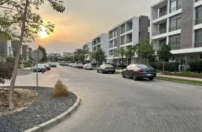 Apartment - 2 Bedrooms - 2 Bathrooms for sale in Taj City - 5th Settlement Compounds - The 5th Settlement - New Cairo City - Cairo