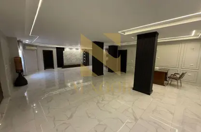 Villa - 7+ Bedrooms - 7 Bathrooms for rent in Yasmine District - 14th District - Sheikh Zayed City - Giza