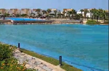 فيلا - 5 غرف نوم - 6 حمامات للبيع في سيشيل - راس الحكمة - الساحل الشمالي