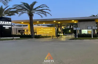 Apartment - 2 Bedrooms - 2 Bathrooms for sale in Lake View Residence - 5th Settlement Compounds - The 5th Settlement - New Cairo City - Cairo