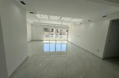 Apartment - 3 Bedrooms - 2 Bathrooms for sale in Lagoon Beach Park - Mountain View iCity - 5th Settlement Compounds - The 5th Settlement - New Cairo City - Cairo