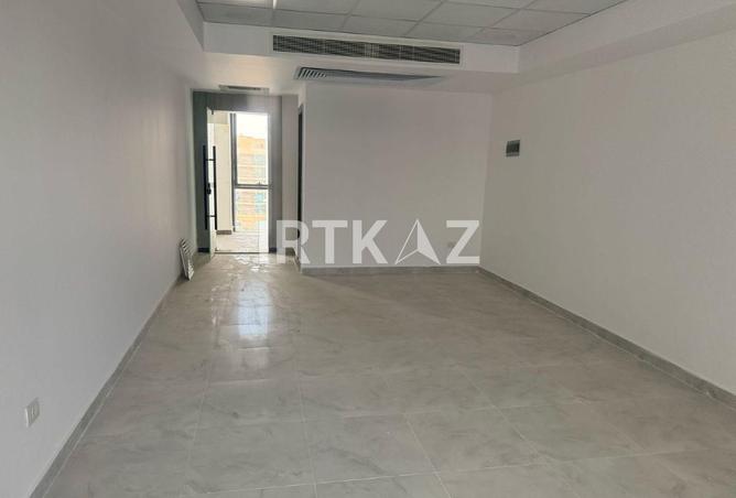 8306092 - Property Image 3