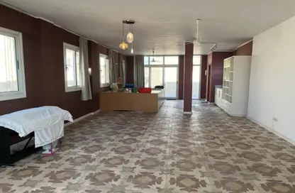 دوبلكس - 5 غرف نوم - 3 حمامات للبيع في محور مصطفي كامل - التجمع الاول - مدينة القاهرة الجديدة - القاهرة