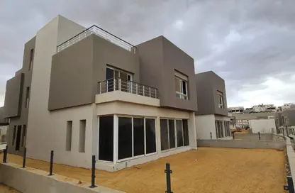 Villa - 4 Bedrooms - 3 Bathrooms for sale in Etapa - Sheikh Zayed Compounds - Sheikh Zayed City - Giza