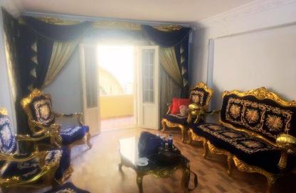 شقة - 2 غرف نوم - 2 حمامات للبيع في شارع السيدة سكينة إبنت الحسين - كفر عبده - رشدي - حي شرق - الاسكندرية