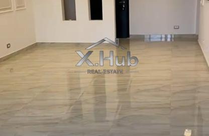 شقة - 3 غرف نوم - 3 حمامات للايجار في ذا كورت ياردز - كمبوندات الشيخ زايد - الشيخ زايد - الجيزة