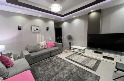 Apartment - 3 Bedrooms - 2 Bathrooms for sale in Green Residence 2 - 8th District - Sheikh Zayed City - Giza